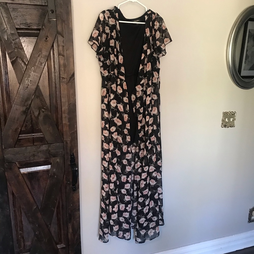 Dress - Picture 4 of 8